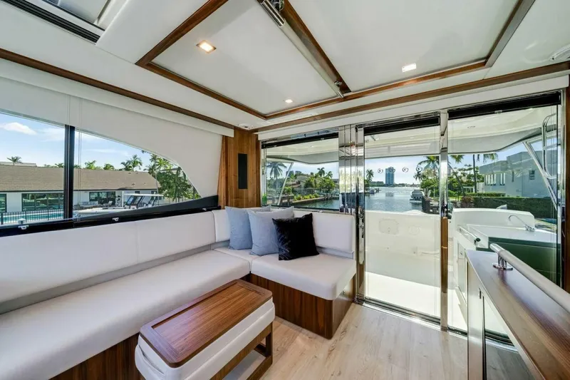  Yacht Photos Pics 2023 Riviera 64 Sports Motor Yacht - Image 14