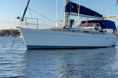 Beneteau M38