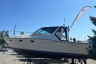 Tiara Sport 33