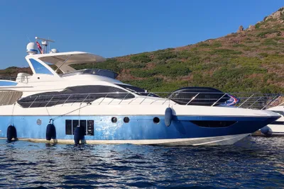 Azimut 64