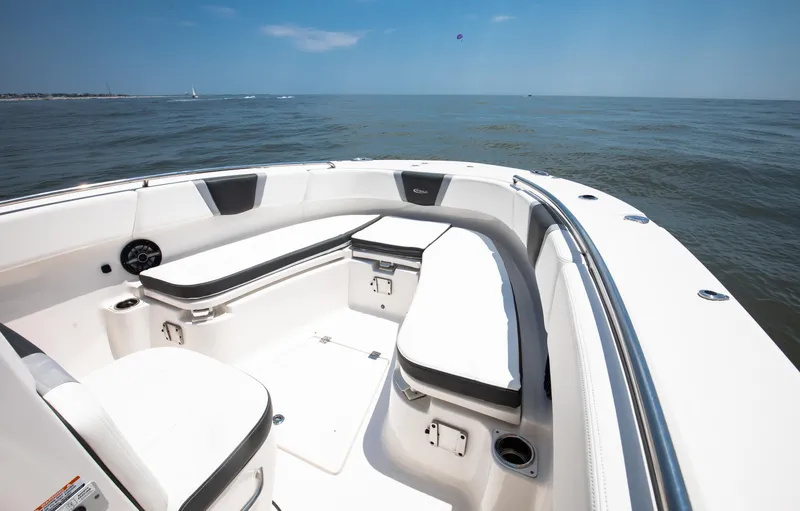  Yacht Photos Pics 2023 Robalo R270 Center Console boat interior with ocean view.