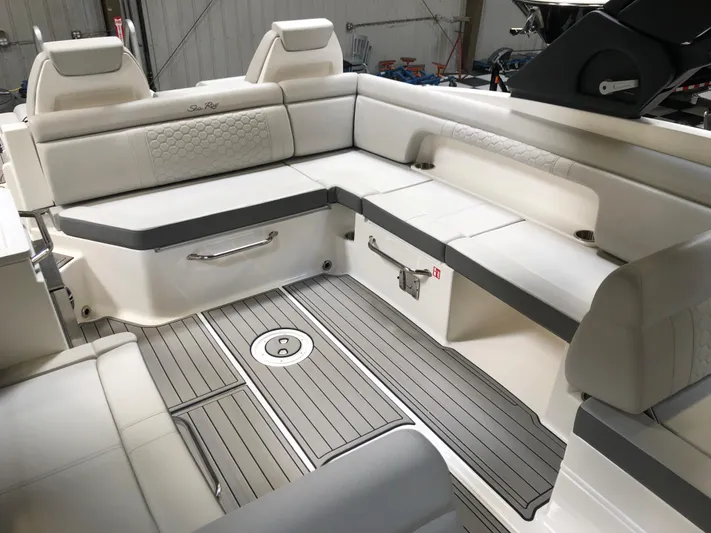  Yacht Photos Pics 2025 Sea Ray SDX 290 boat interior with luxurious seating and modern design.
