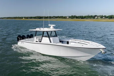 Yellowfin 39 Offshore