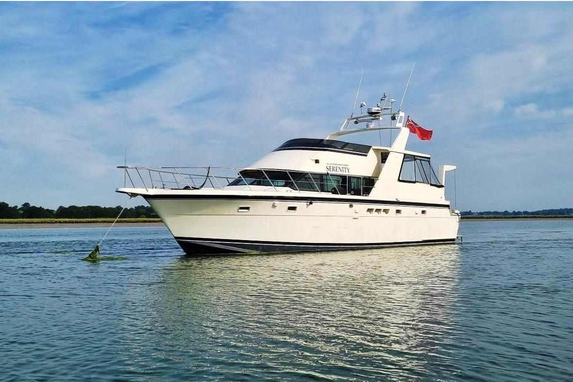 1990 Hatteras 52 Cockpit Motor Yacht