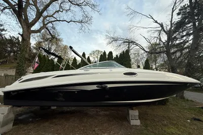 Sea Ray 280 Sundeck