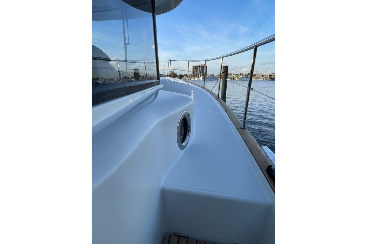 2013 Beneteau 44 