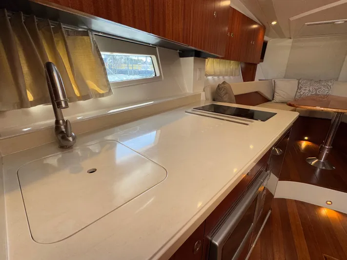 Cadence Yacht Photos Pics 