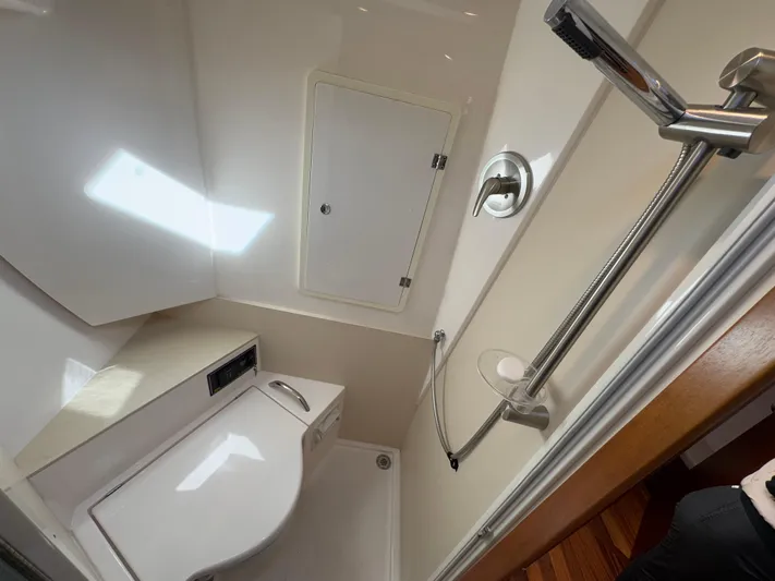 Cadence Yacht Photos Pics 