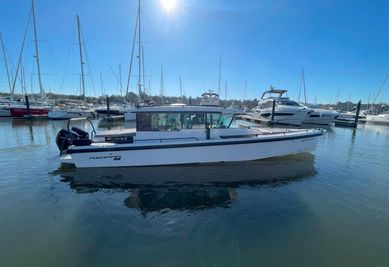 2019 Axopar 37 Cabin