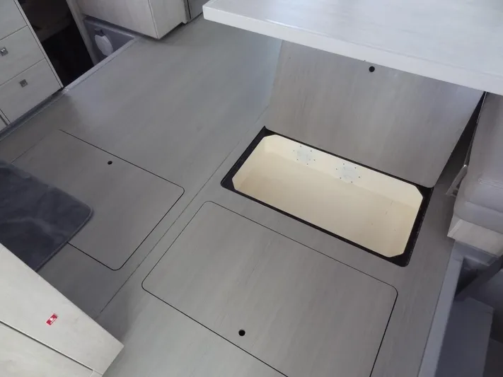 Maupiti Yacht Photos Pics 