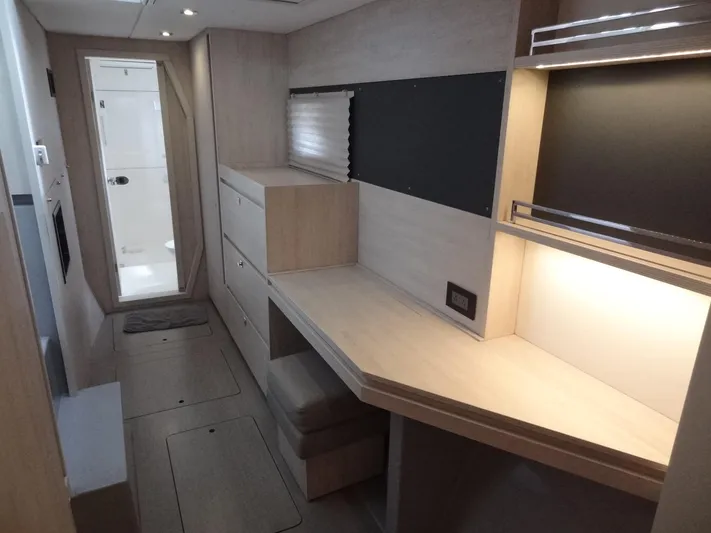 Maupiti Yacht Photos Pics 