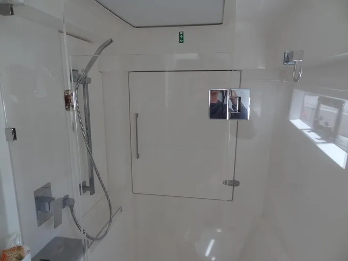 Maupiti Yacht Photos Pics 