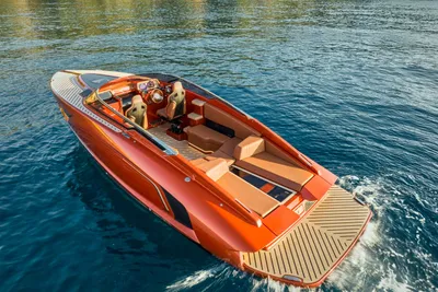 2025 Flynt 32 Centura