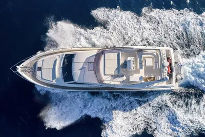 Ferretti Yachts 731