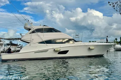 2011 Bertram 800