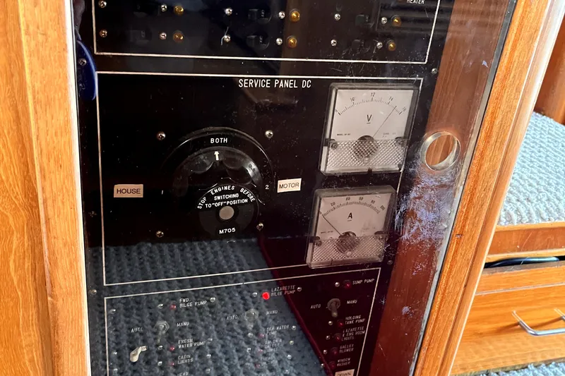 Island Time Yacht Photos Pics 