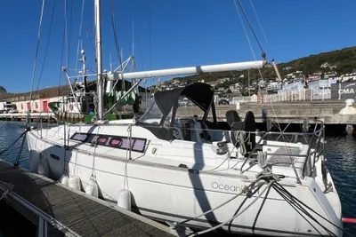 2010 Beneteau Oceanis 31