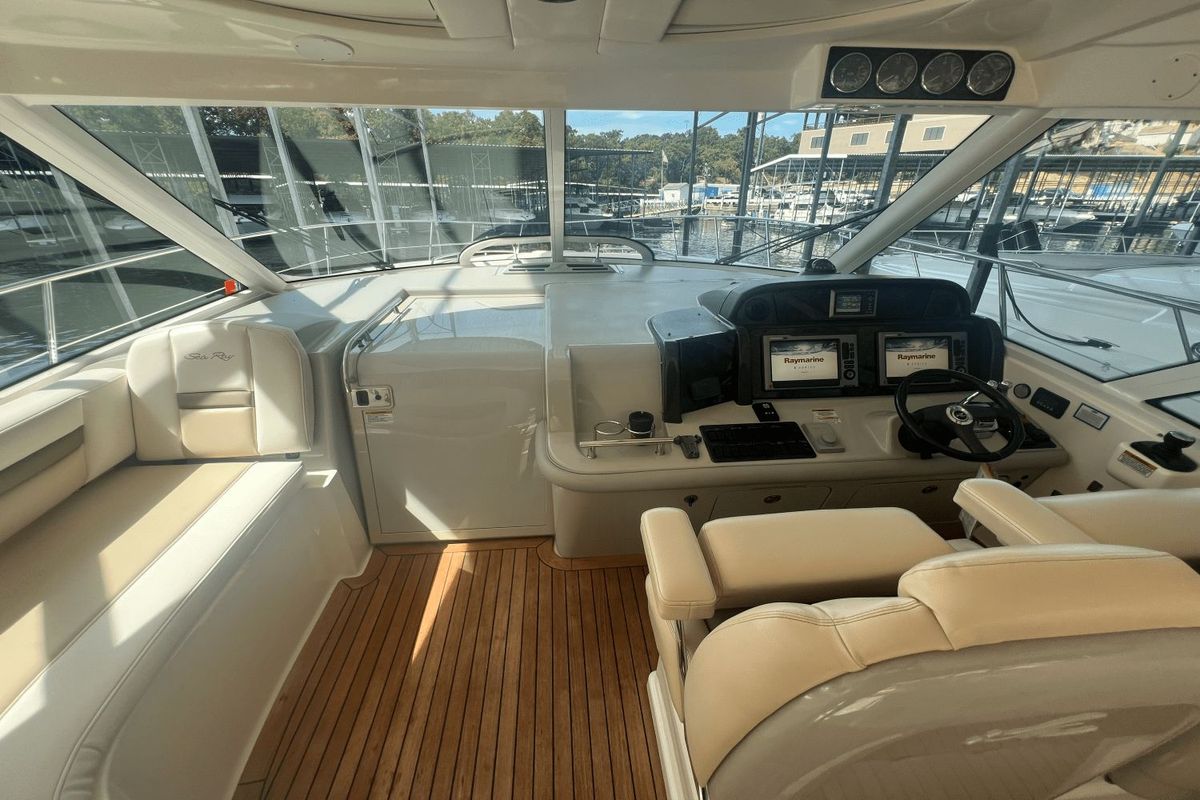2011 Sea Ray 51 