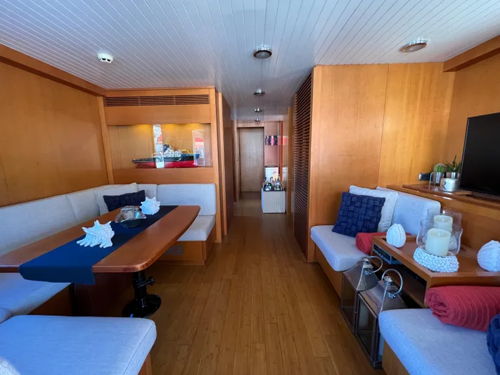 Cv70 Yacht Photos Pics Motor Yacht CV70