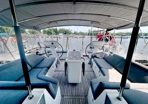 2022 Beneteau 51 