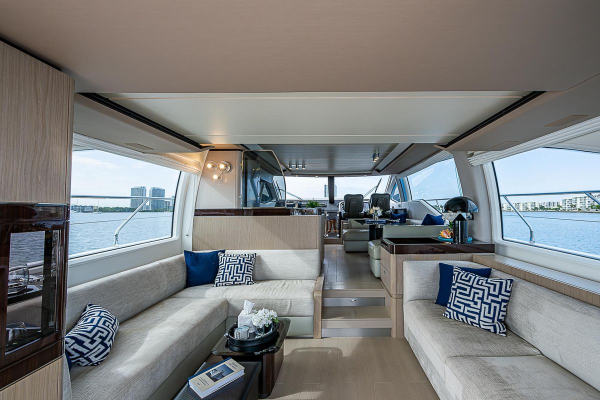 2020 Azimut 66 