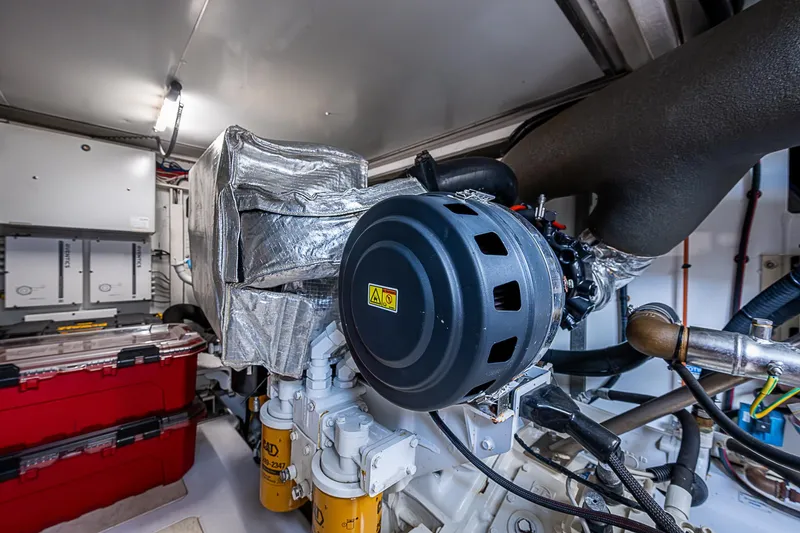 Liquid Asset Yacht Photos Pics 