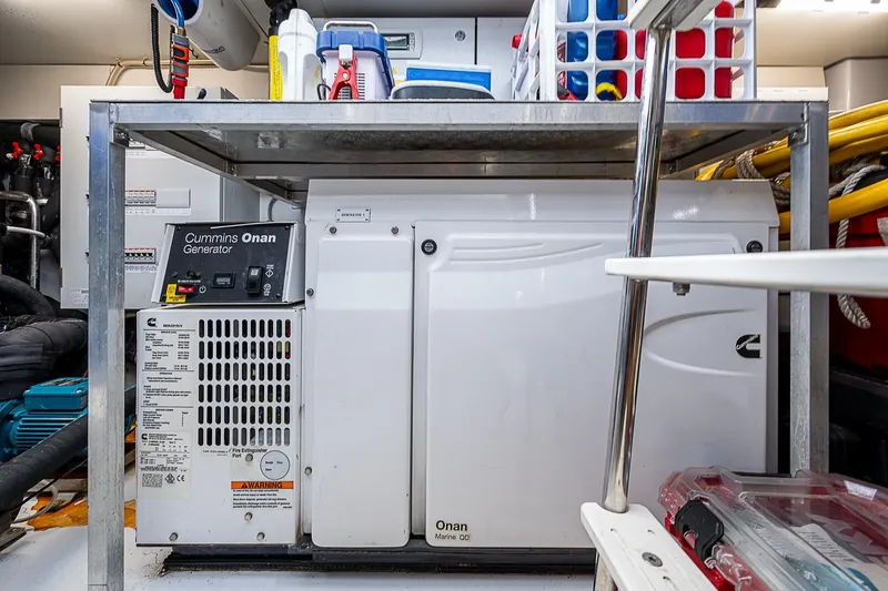 Liquid Asset Yacht Photos Pics 