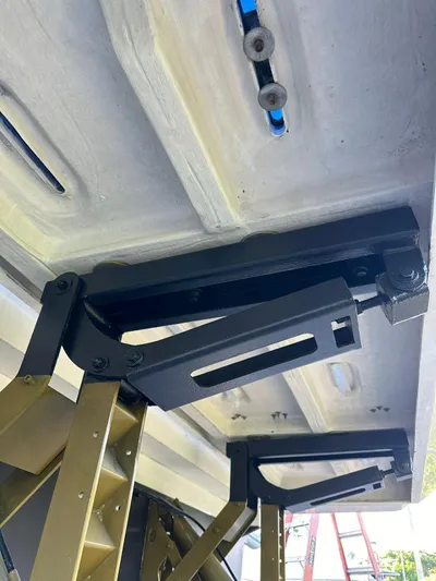 Liquid Asset Yacht Photos Pics 