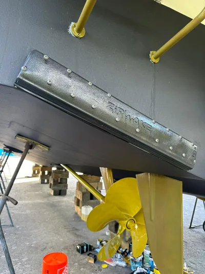 Liquid Asset Yacht Photos Pics 