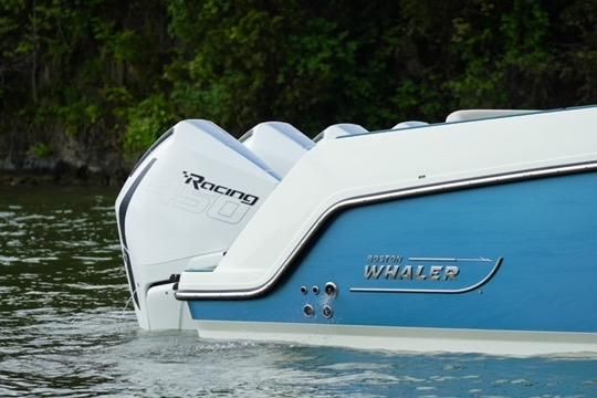 2021 Boston Whaler 42 