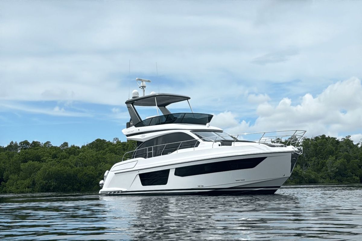 2023 Azimut 53 