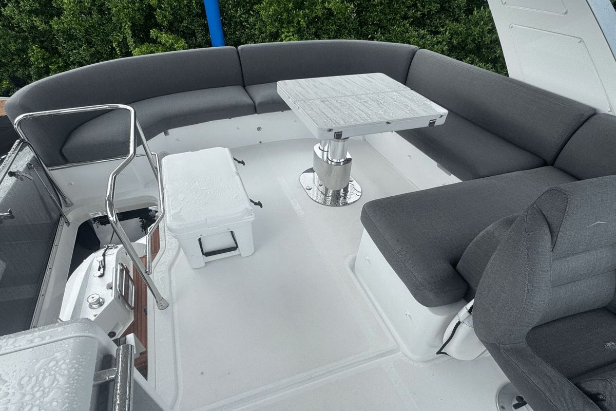 2023 Azimut 53 