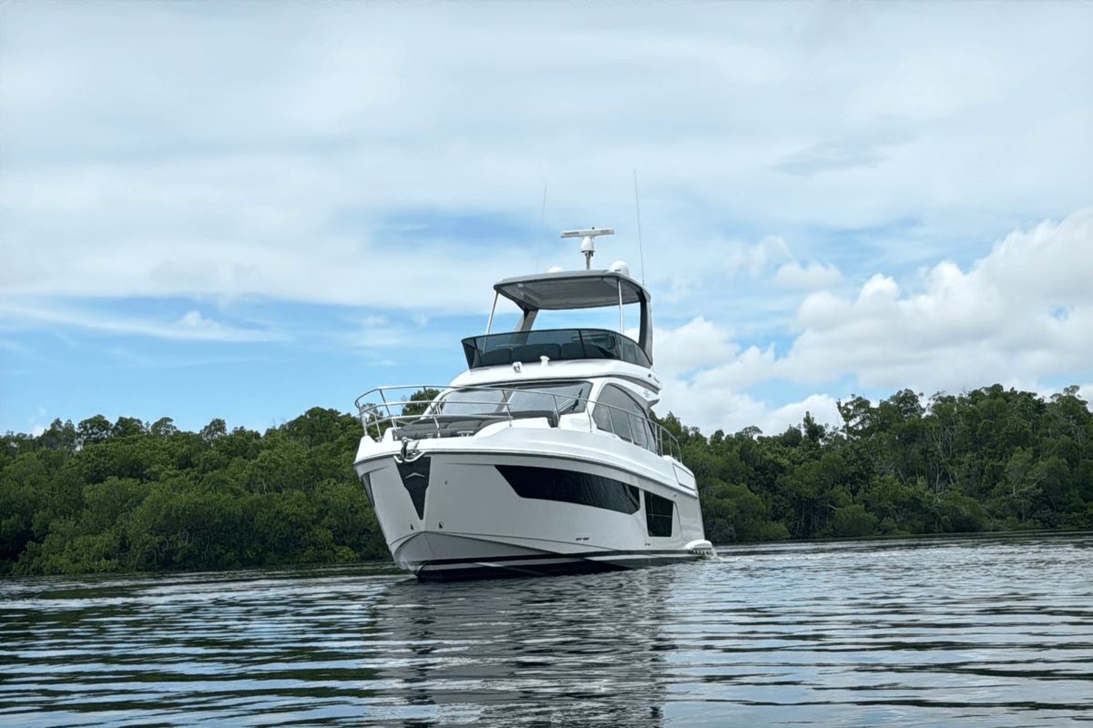 2023 Azimut 53 