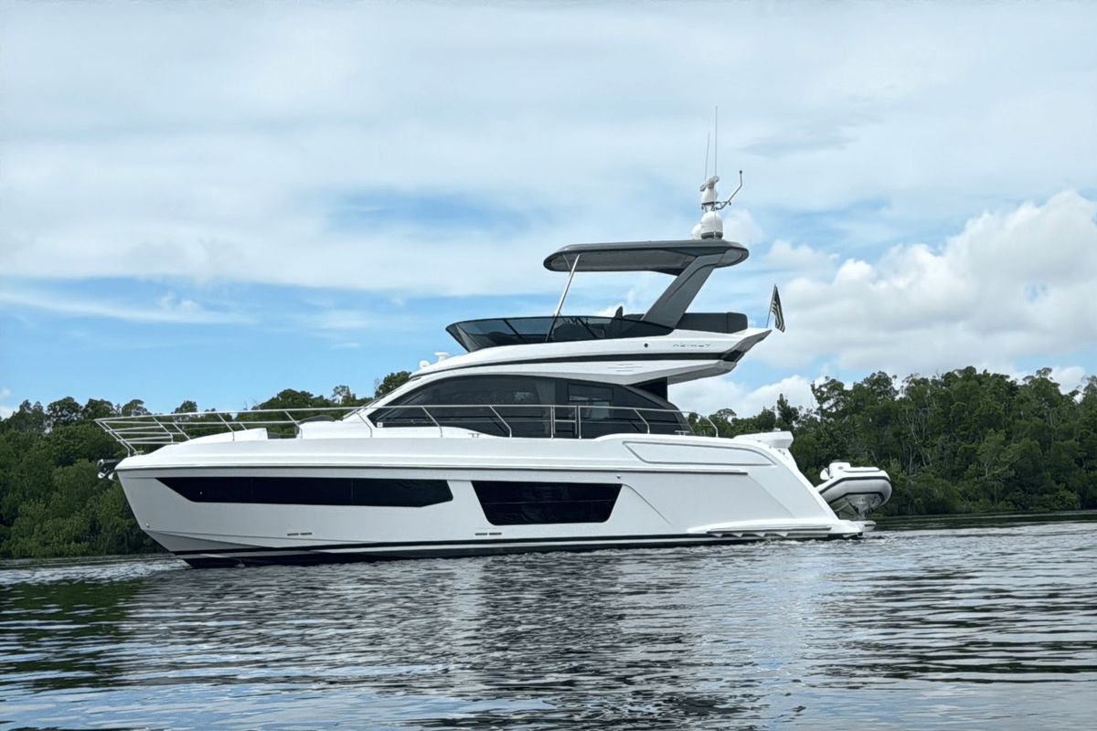 2023 Azimut 53 