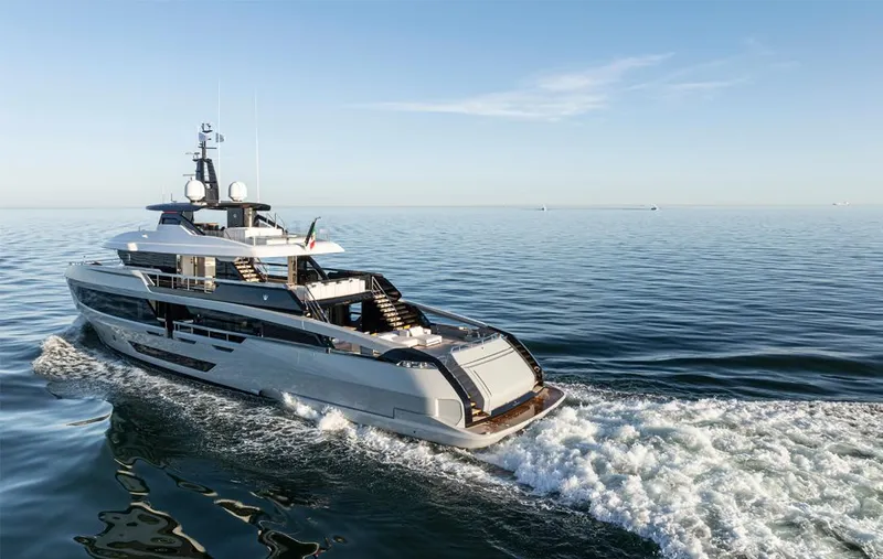 Doge 400 Yacht Photos Pics Luxury yacht Ocean King Doge 400 cruising on open sea, 2027 model.