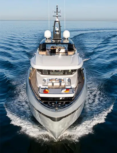 Doge 400 Yacht Photos Pics Luxurious Ocean King Doge 400 yacht cruising on open sea, 2027 model.