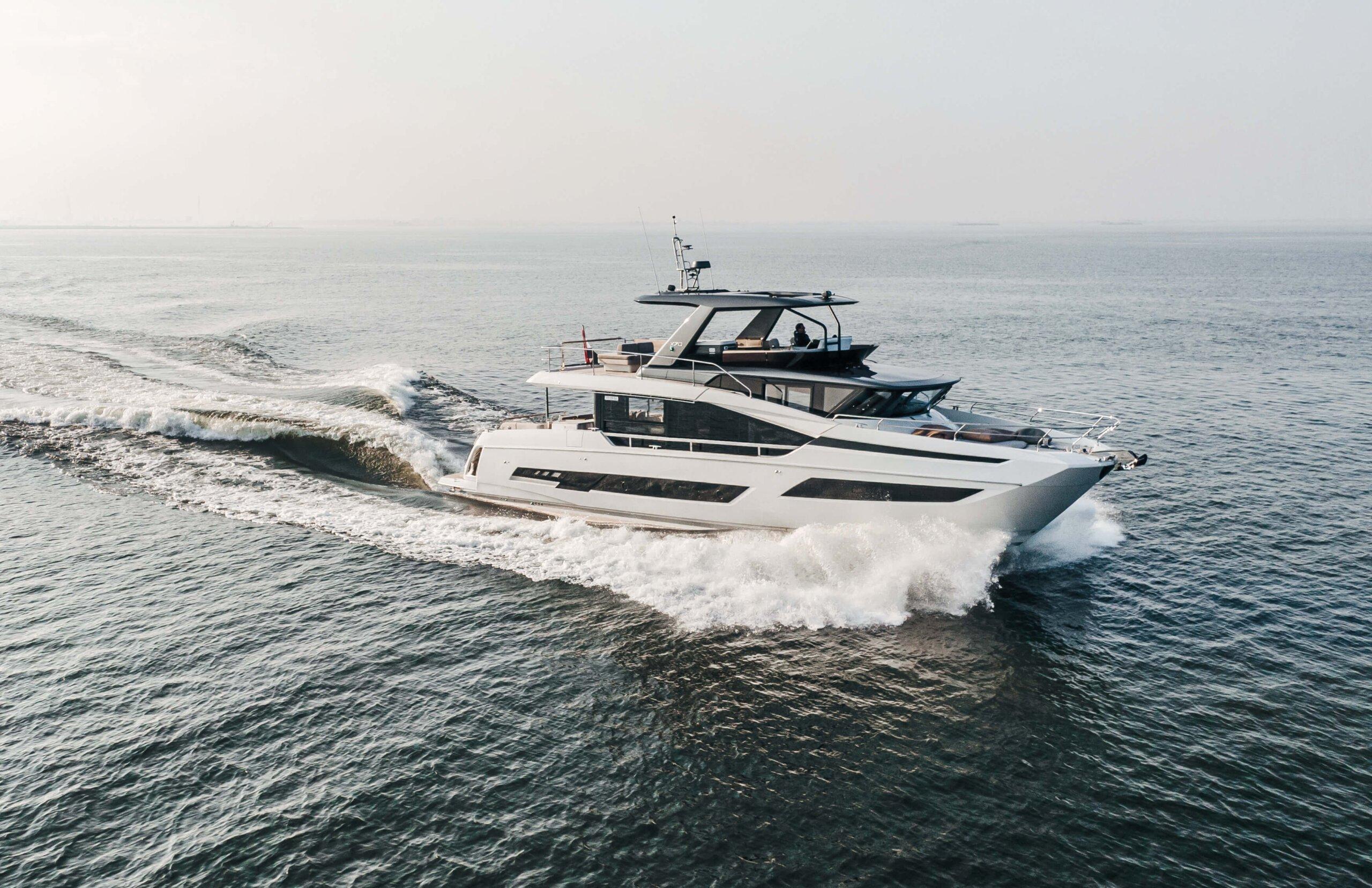 2022 Prestige X70 Flybridge #09
