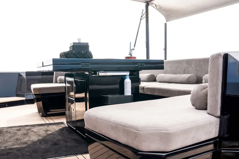 Matariki Yacht Photos Pics Luxurious seating area on a 2014 Maori 78 yacht with modern furnishings.