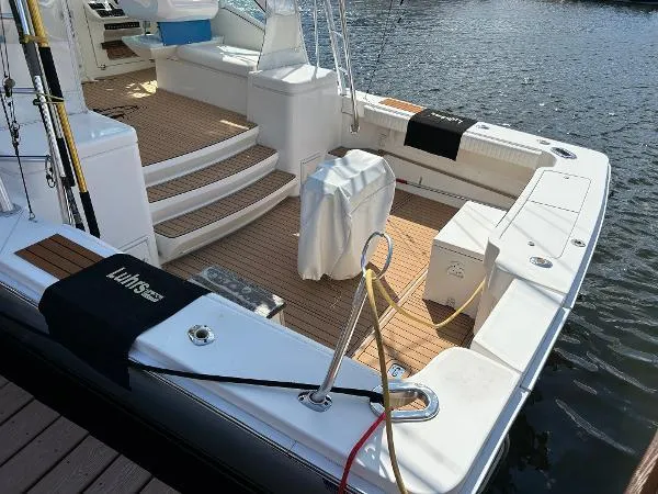 36-207 Ray Brokerage Yacht Photos Pics 
