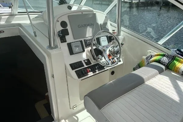 36-207 Ray Brokerage Yacht Photos Pics 