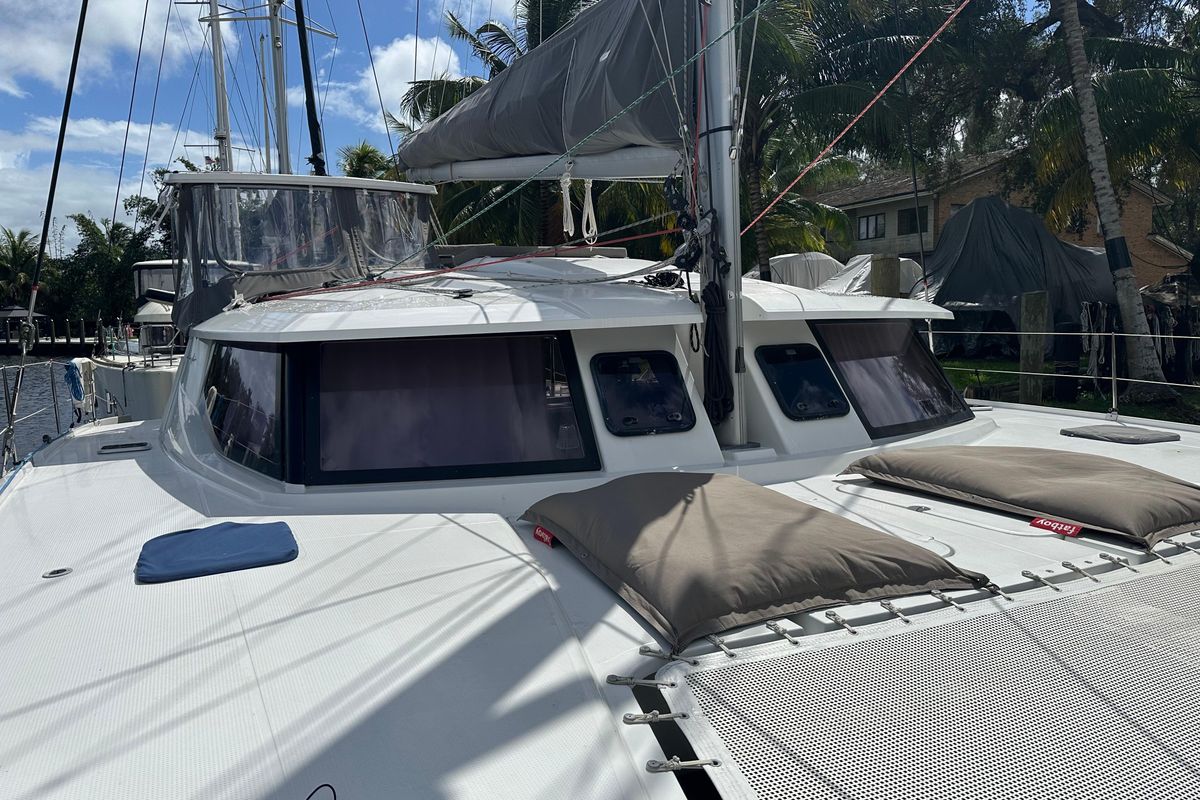 2014 Fountaine Pajot 43 