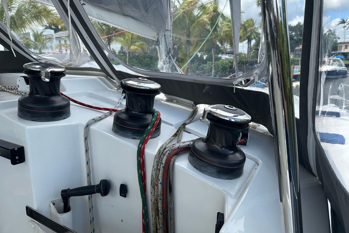 2014 Fountaine Pajot 43 