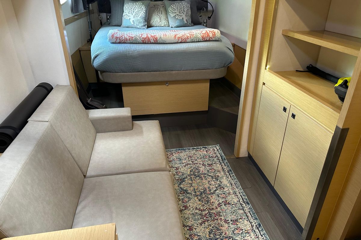 2014 Fountaine Pajot 43 