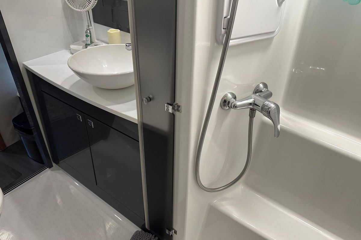 2014 Fountaine Pajot 43 