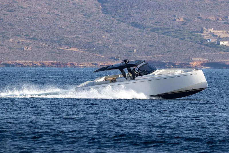 M/y Ida Yacht Photos Pics 2021 Pardo Yachts 50 cruising on open water, showcasing sleek design and performance.