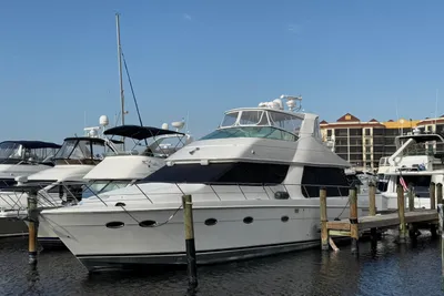 Carver 530 Voyager Pilothouse