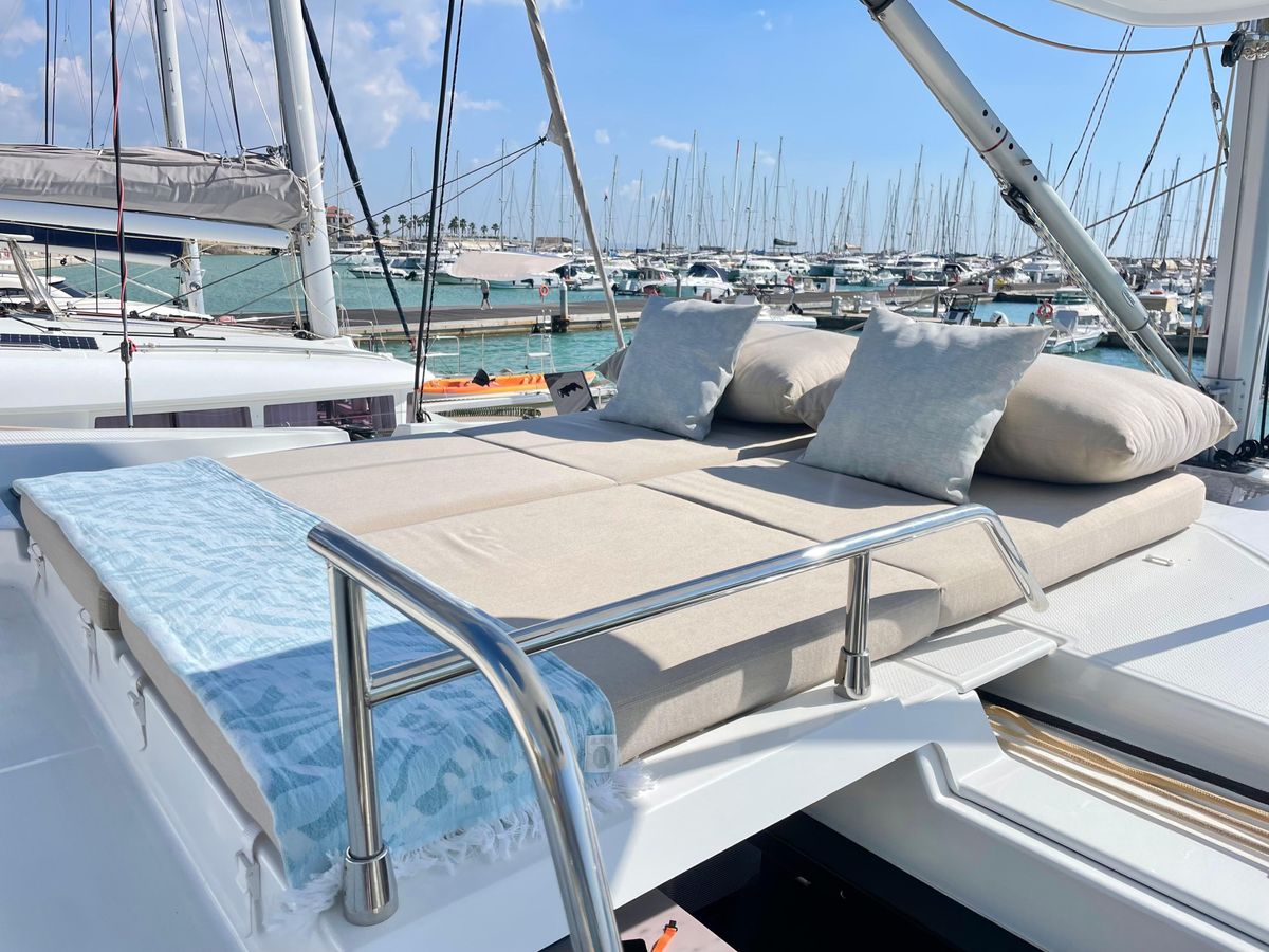 2022 Fountaine Pajot 47 