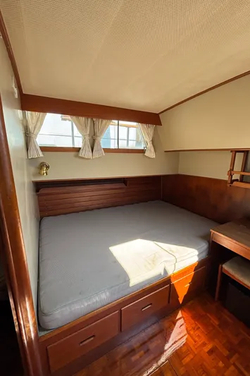 Compass Rose Yacht Photos Pics 