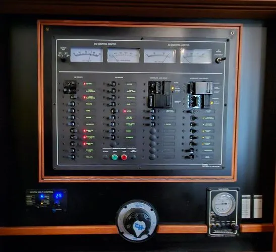 Endurance Yacht Photos Pics 2000 Pacific Trawler 40 - Image 24