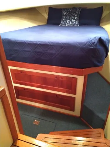 Endurance Yacht Photos Pics 2000 Pacific Trawler 40 - Image 15